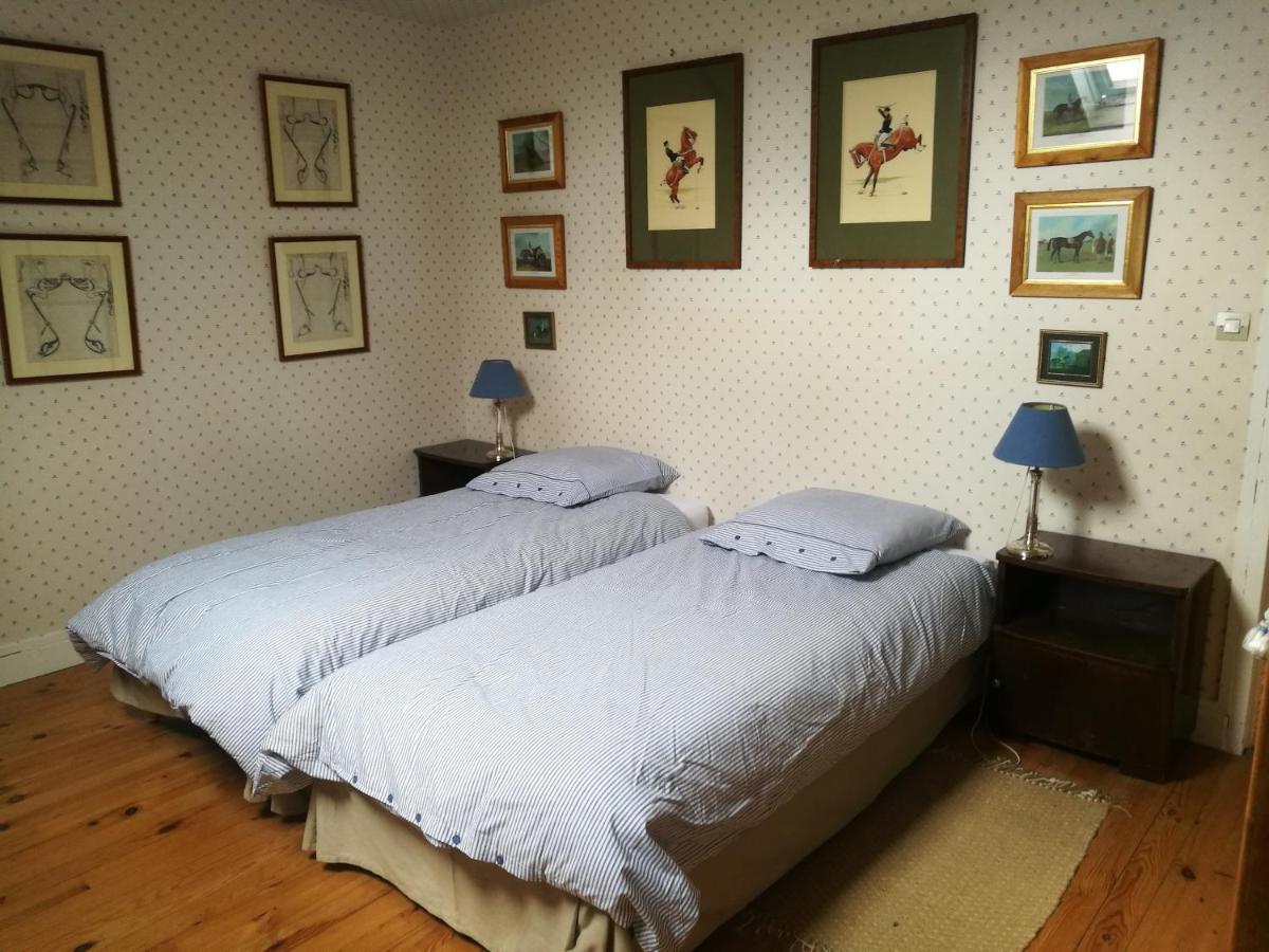 Bed and Breakfast Chez Zaza Stigny Esterno foto
